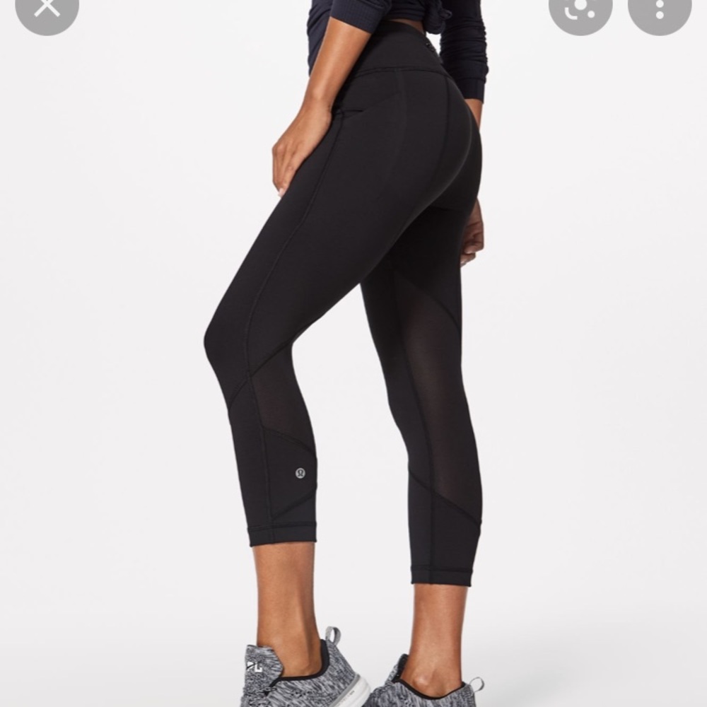 Lululemon Pace Rival High-Rise Crop 22” black size 2 gently worn